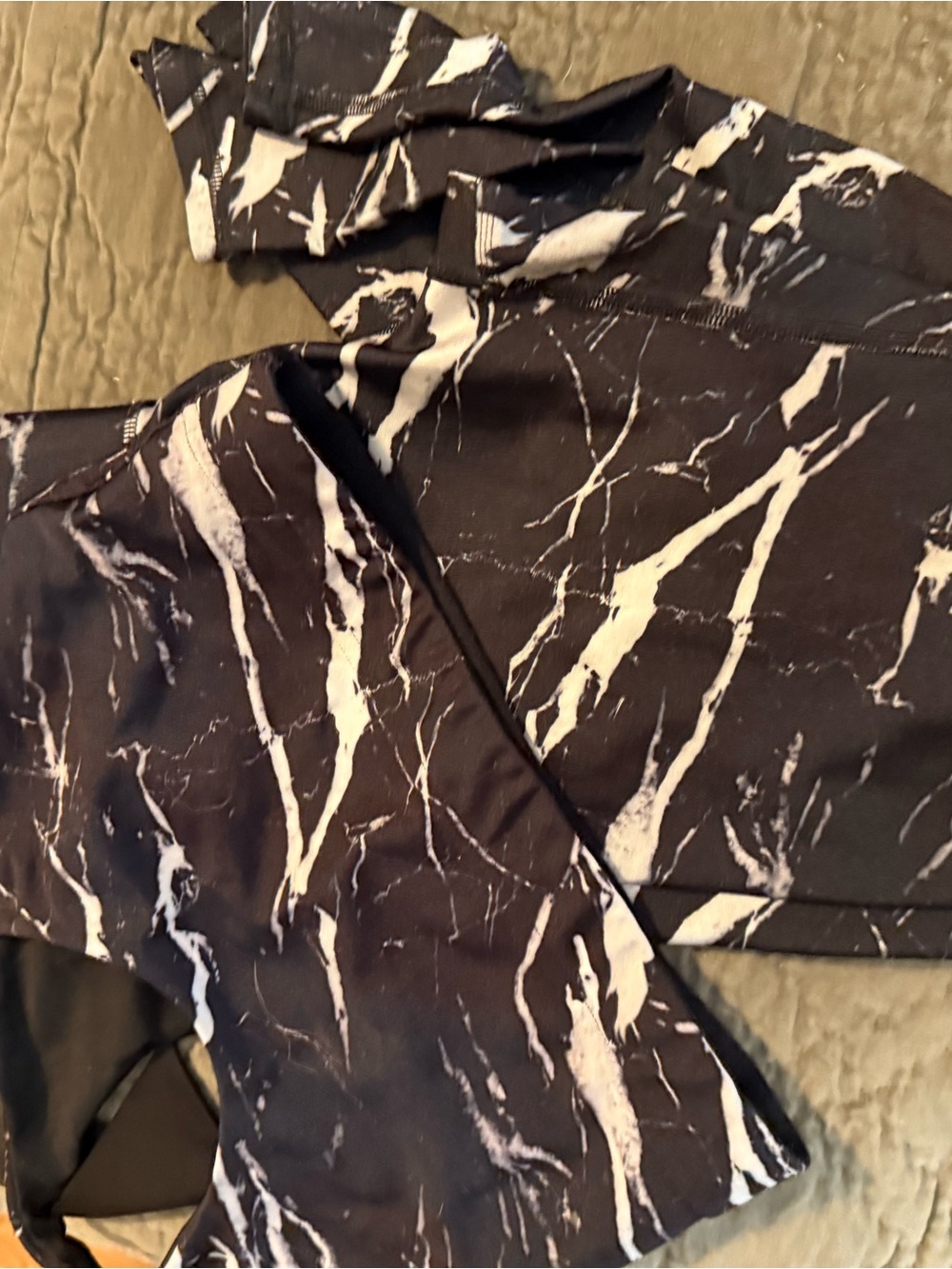 Black & White Marble Print Active Leggings and sports bra
